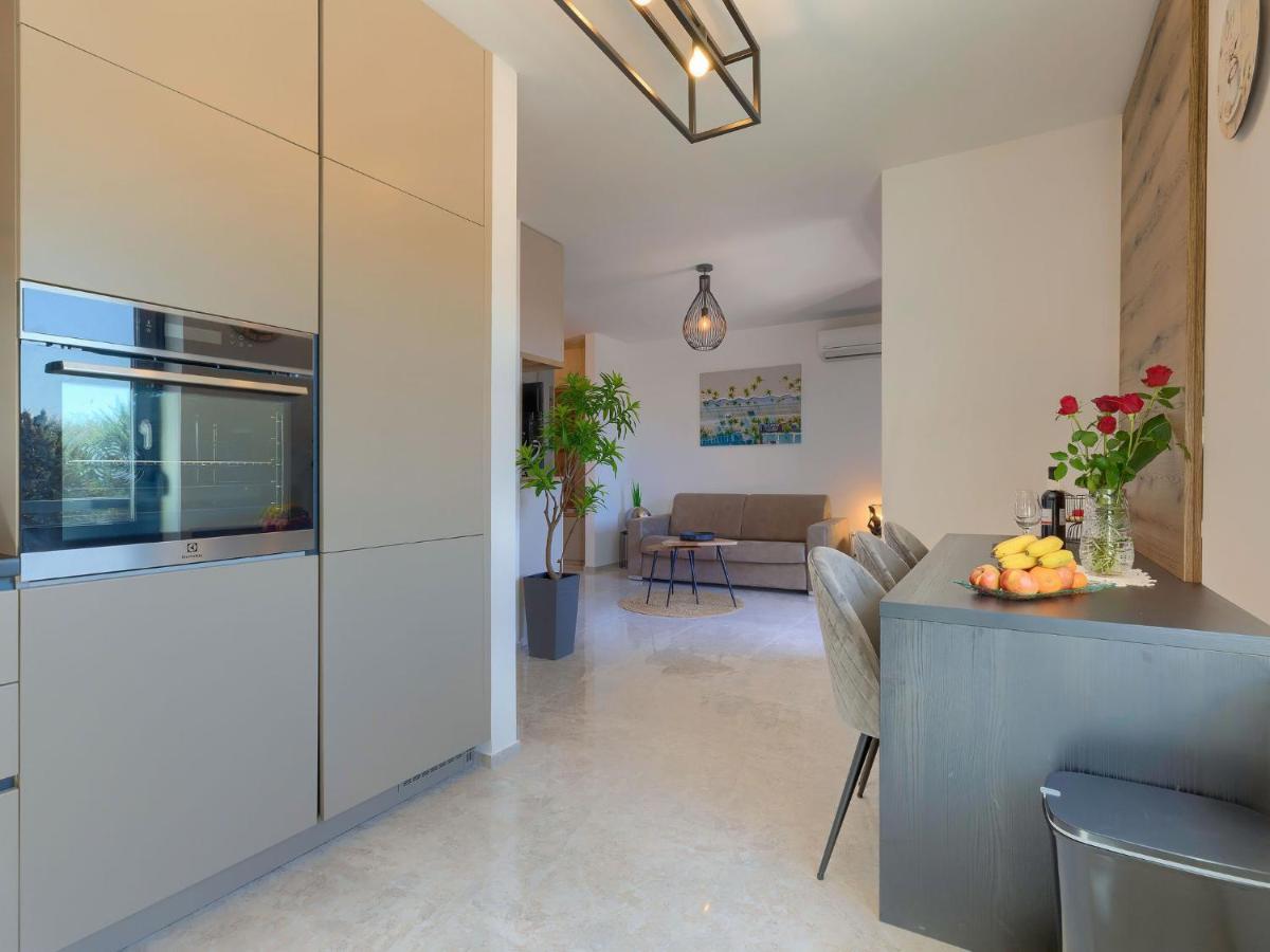 Apartment Wing 77 By Interhome Pula Eksteriør billede